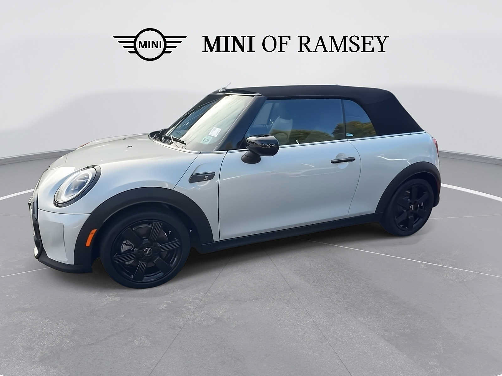 Used 2023 MINI Cooper S FWD image 9