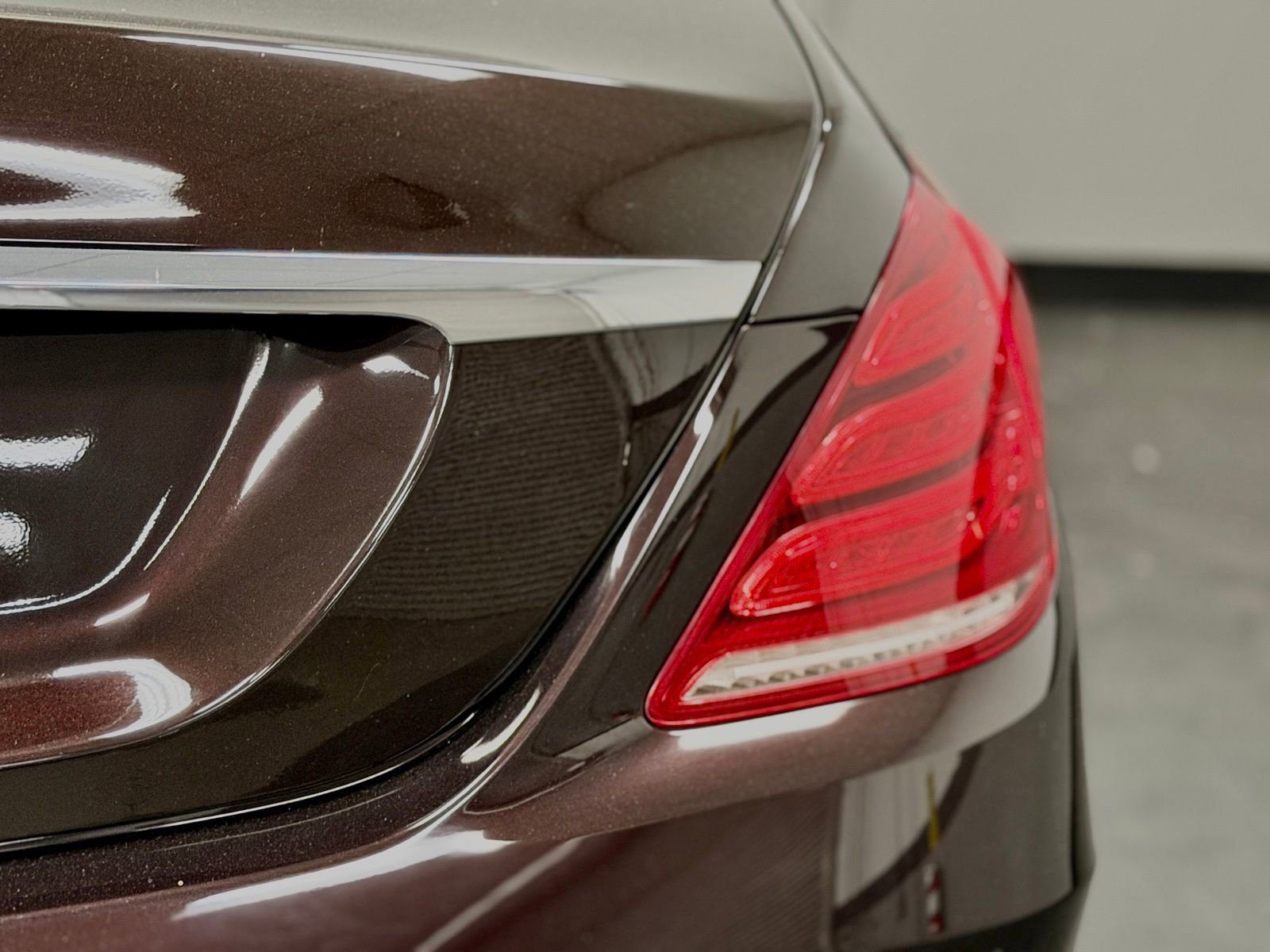 Used 2015 Mercedes-Benz S 550 Sedan image 14