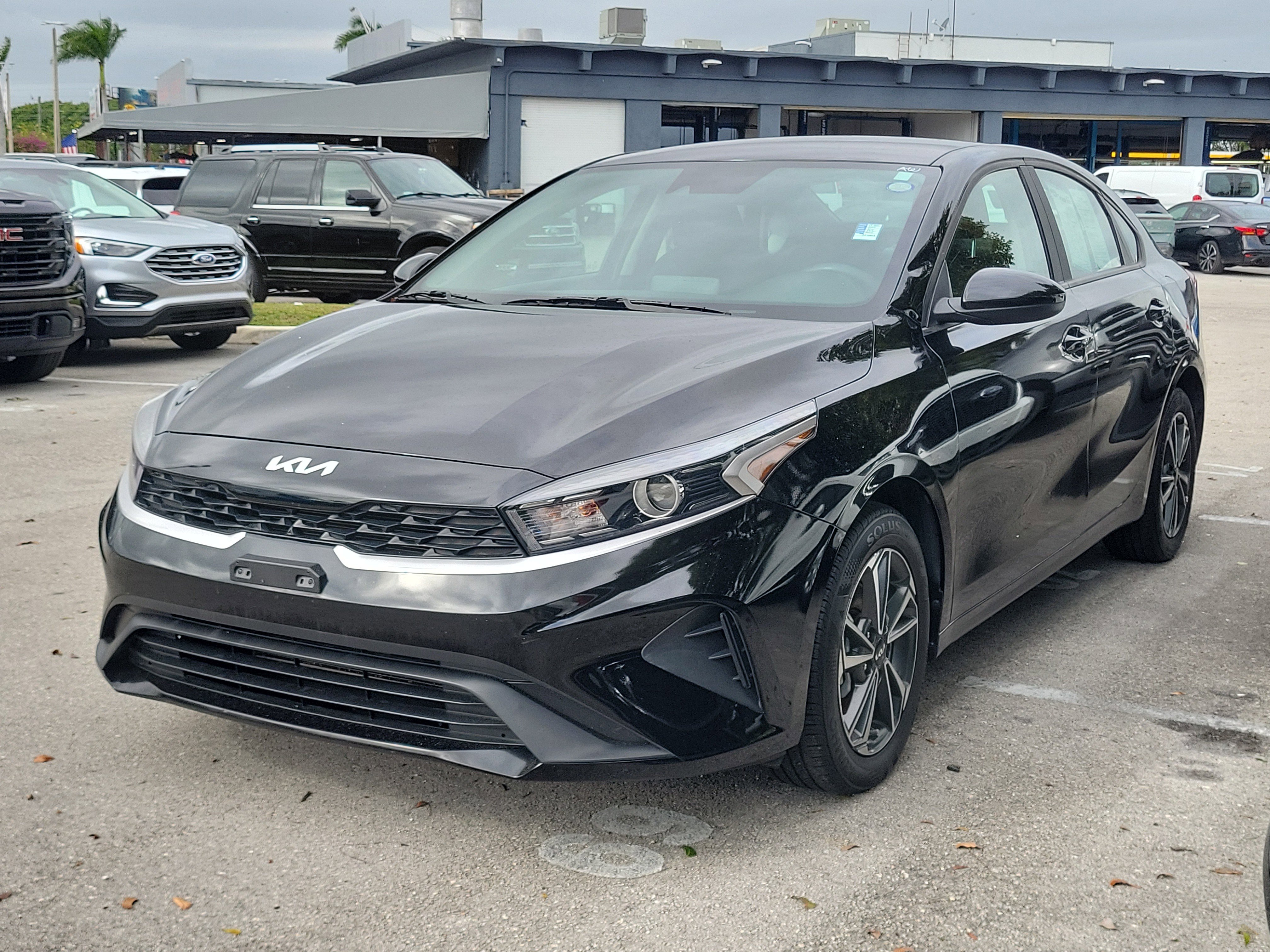 Used 2024 Kia Forte LXS image 1