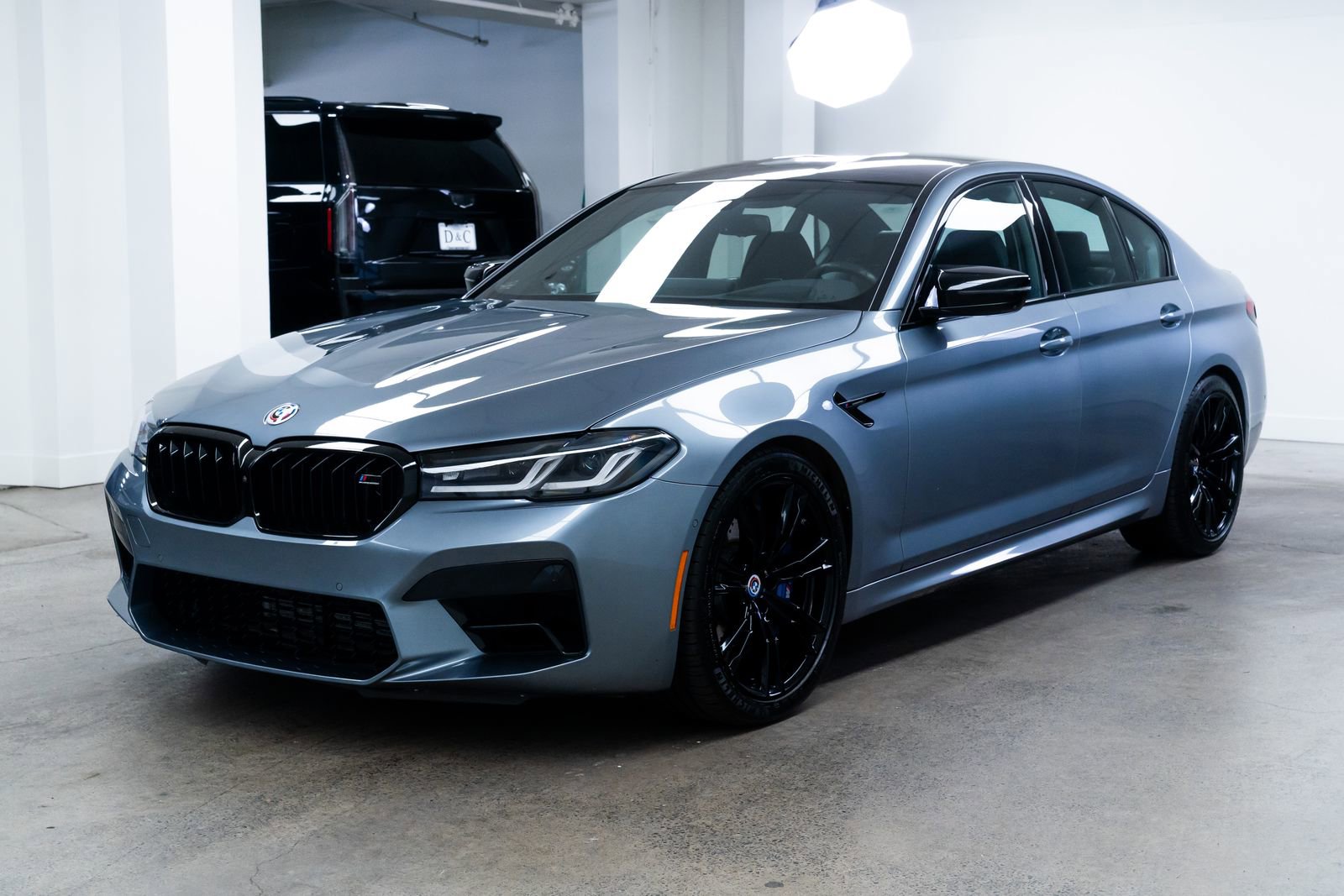 Used 2022 BMW M5 w/ Competition Package image 3