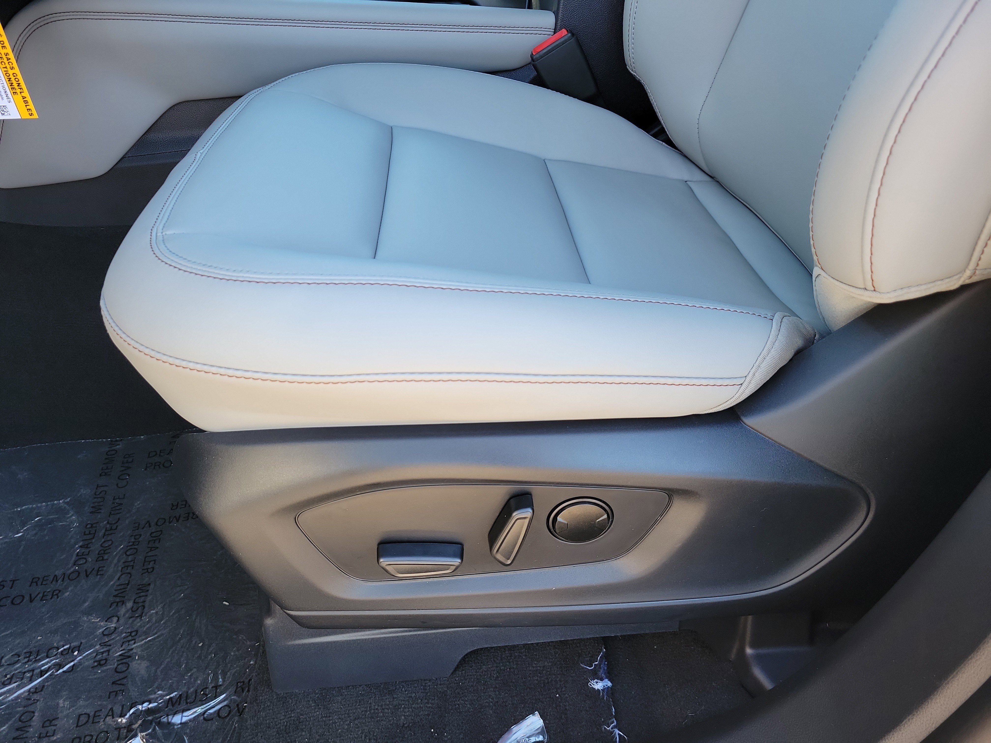 New 2026 Ford Explorer Active w/ Active Comfort Package image 14