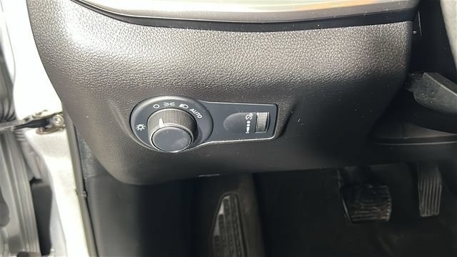 Used 2025 Jeep Compass Sport AWD/4WD image 19