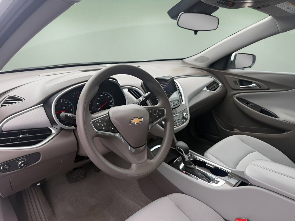 Used 2024 Chevrolet Malibu LT FWD image 15