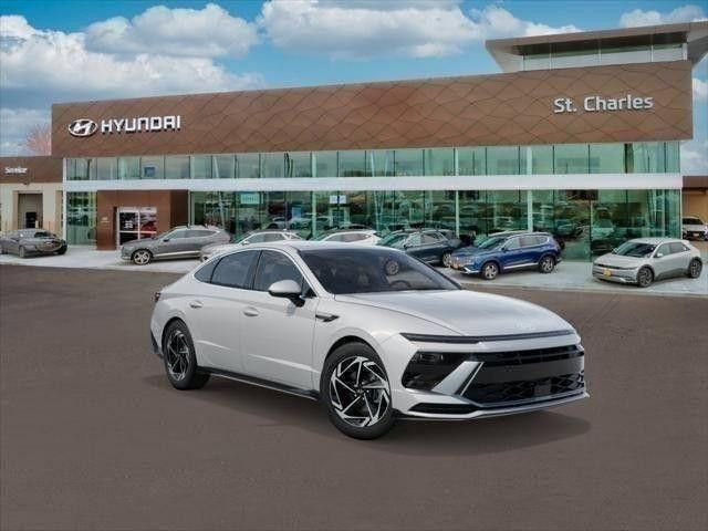 New 2026 Hyundai Sonata SEL FWD image 2