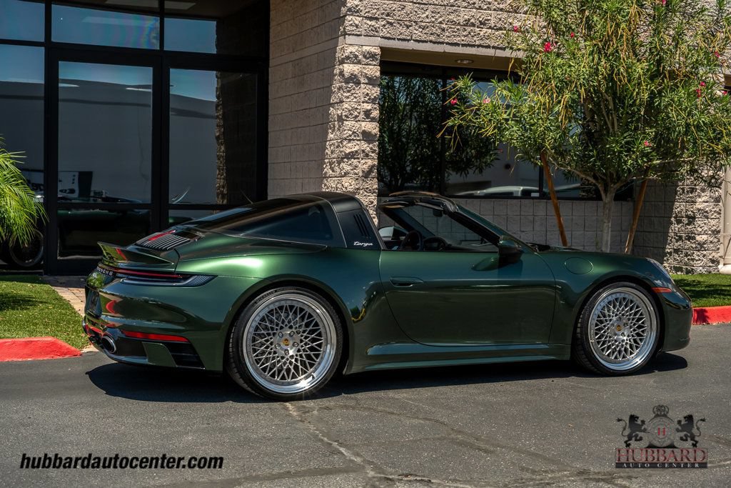 Used 2024 Porsche 911 AWD/4WD image 8
