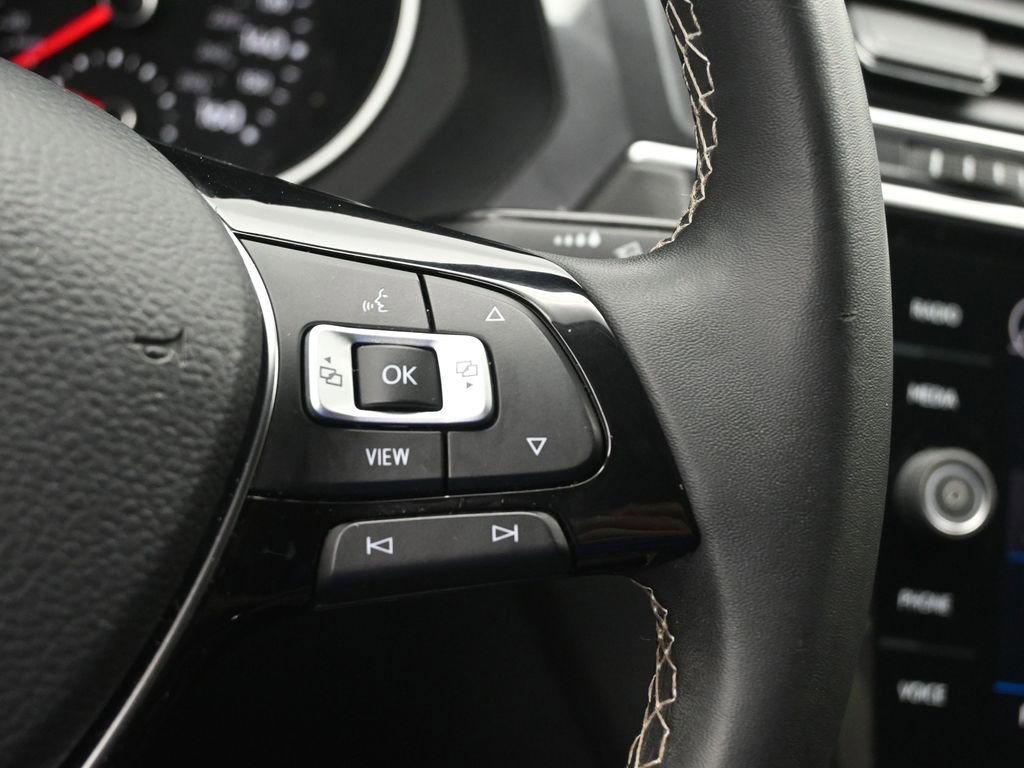 Used 2021 Volkswagen Tiguan S image 12