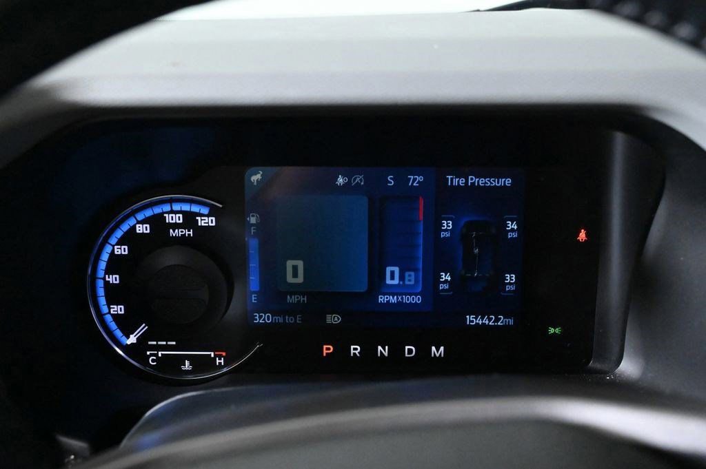 Used 2023 Ford Bronco Badlands image 12