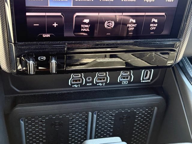 New 2026 RAM 2500 Limited AWD/4WD image 21