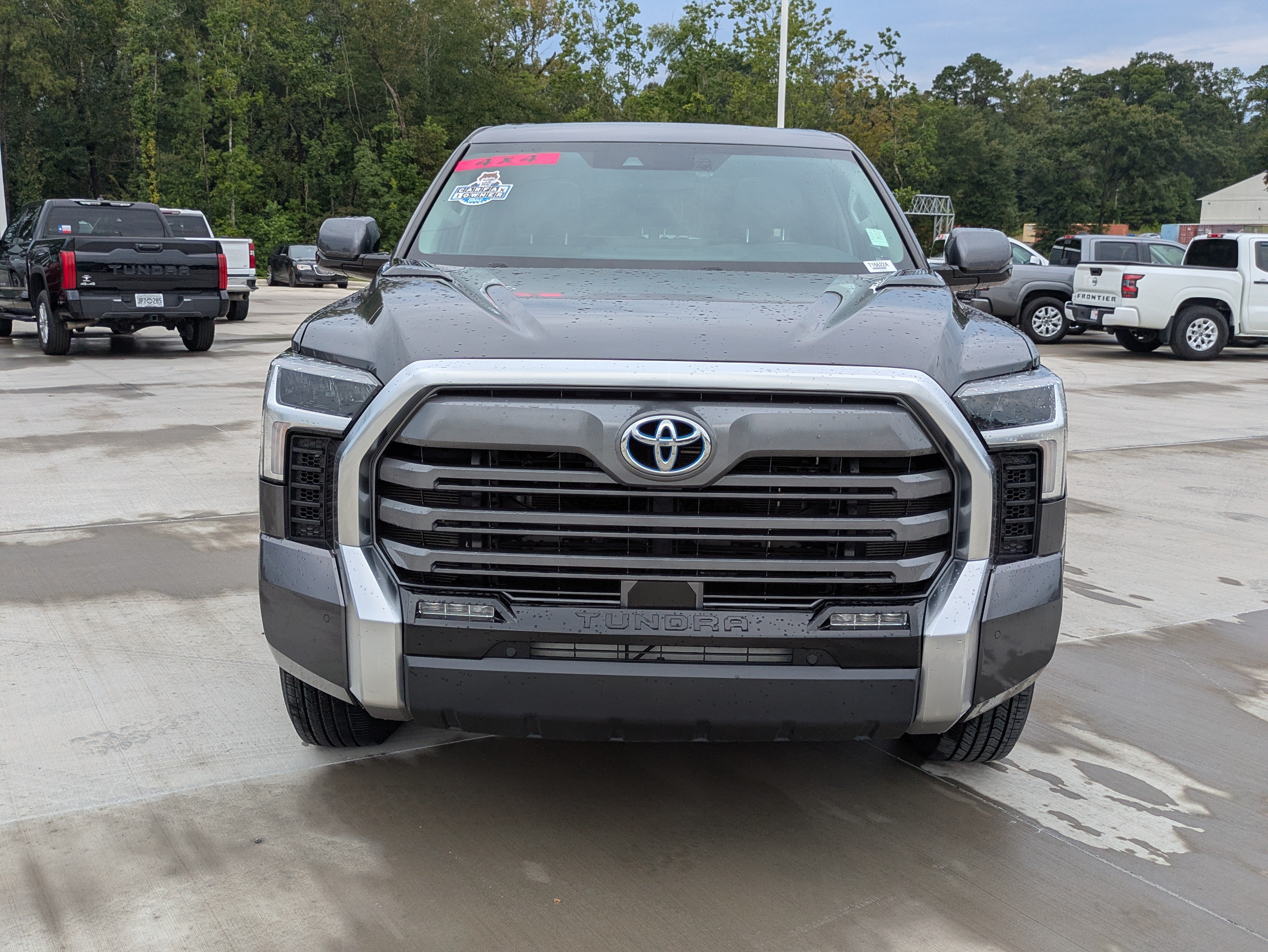 Used 2023 Toyota Tundra Limited w/ Power Package AWD/4WD image 9