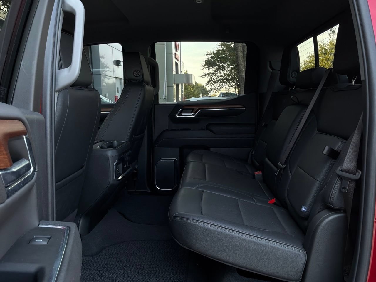 Used 2023 GMC Sierra 1500 Denali w/ Technology Package AWD/4WD image 16