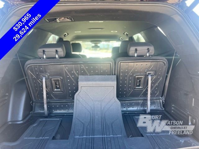 Used 2023 Chevrolet Traverse LT image 24