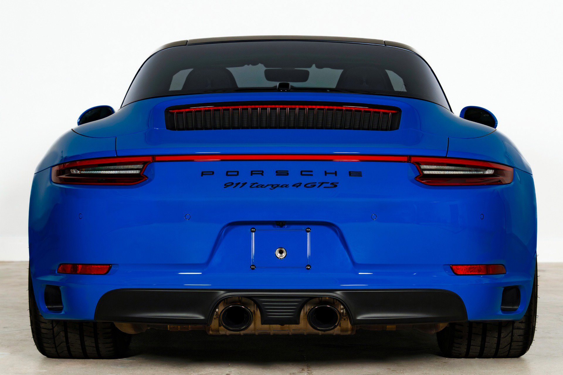 Used 2018 Porsche 911 Targa 4 GTS image 8