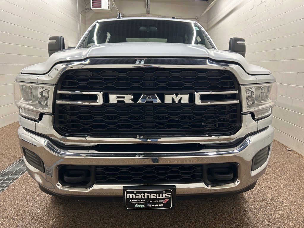 Used 2023 RAM 2500 Tradesman w/ Chrome Appearance Group image 6