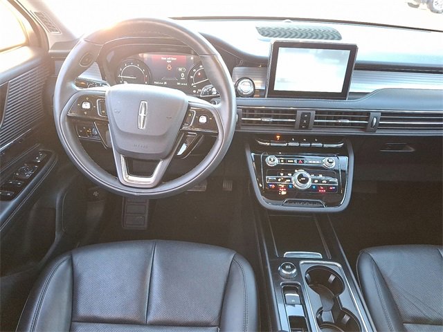 Used 2022 Lincoln Corsair AWD w/ Premium Package image 13