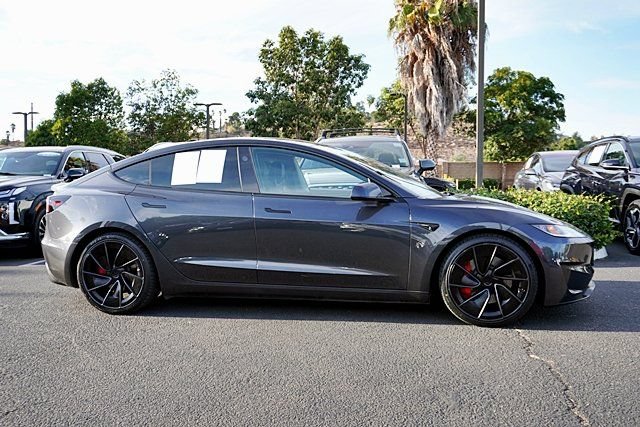 Used 2025 Tesla Model 3 Performance AWD/4WD image 3