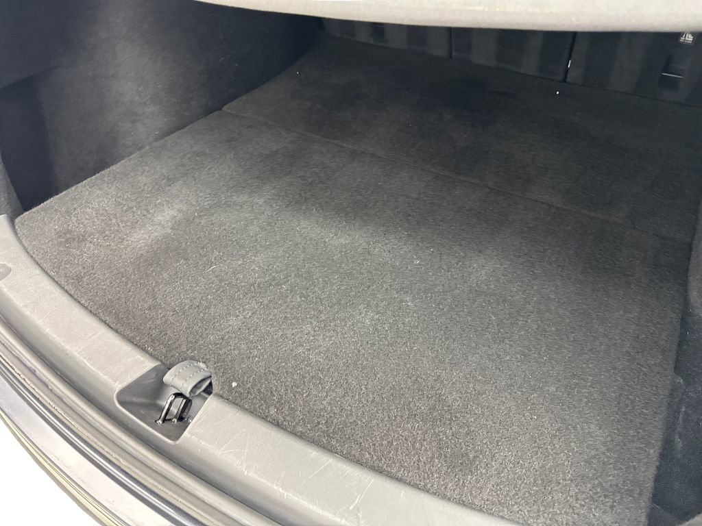 Used 2024 Tesla Model Y Long Range image 76