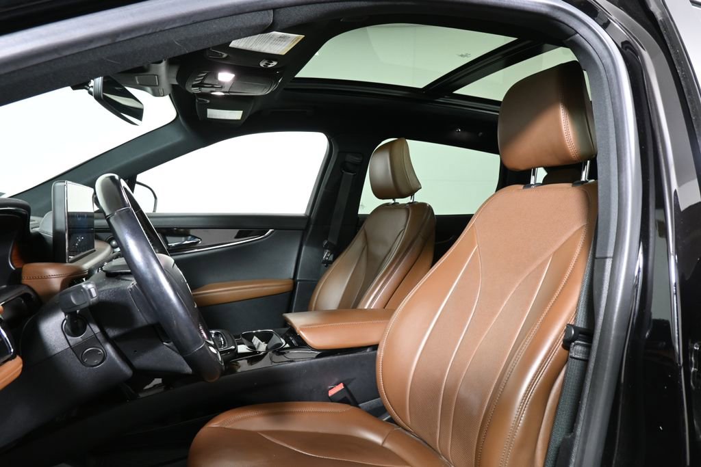 Used 2022 Lincoln Nautilus Reserve w/ Equipment Group 201A image 5