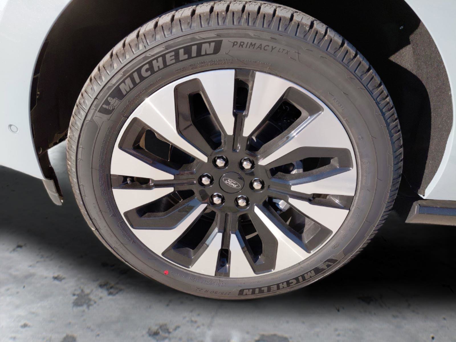 New 2025 Ford Expedition Max Platinum w/ Platinum Ultimate Package image 14