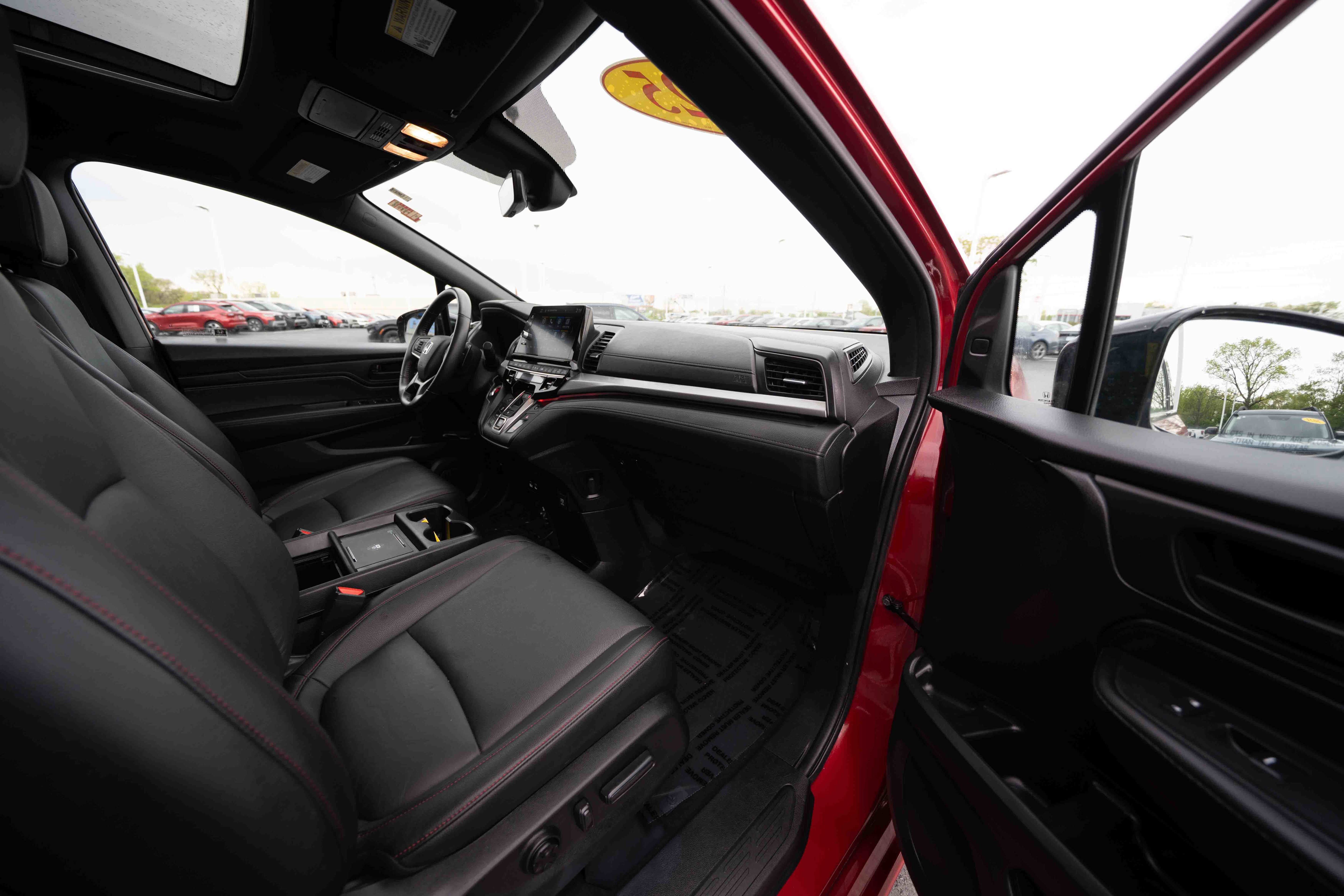Used 2025 Honda Odyssey Sport-L image 26