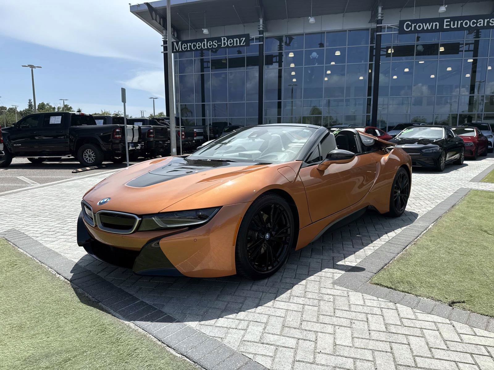 Used 2019 BMW i8 Roadster AWD/4WD image 2