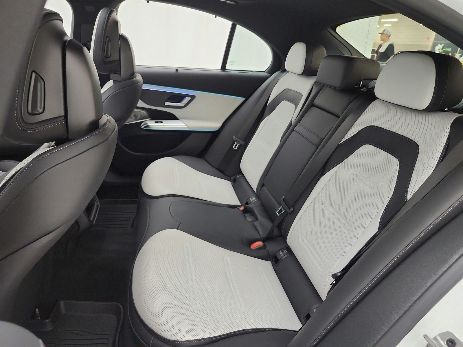 New 2027 Mercedes-Benz E 53 AMG e 4MATIC Sedan image 11