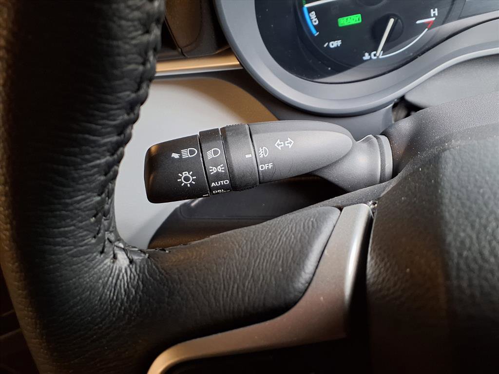 Used 2025 Toyota Sienna XLE image 7