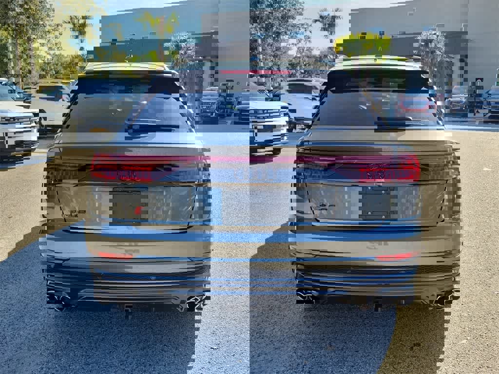 Used 2022 Audi SQ8 Premium Plus image 9