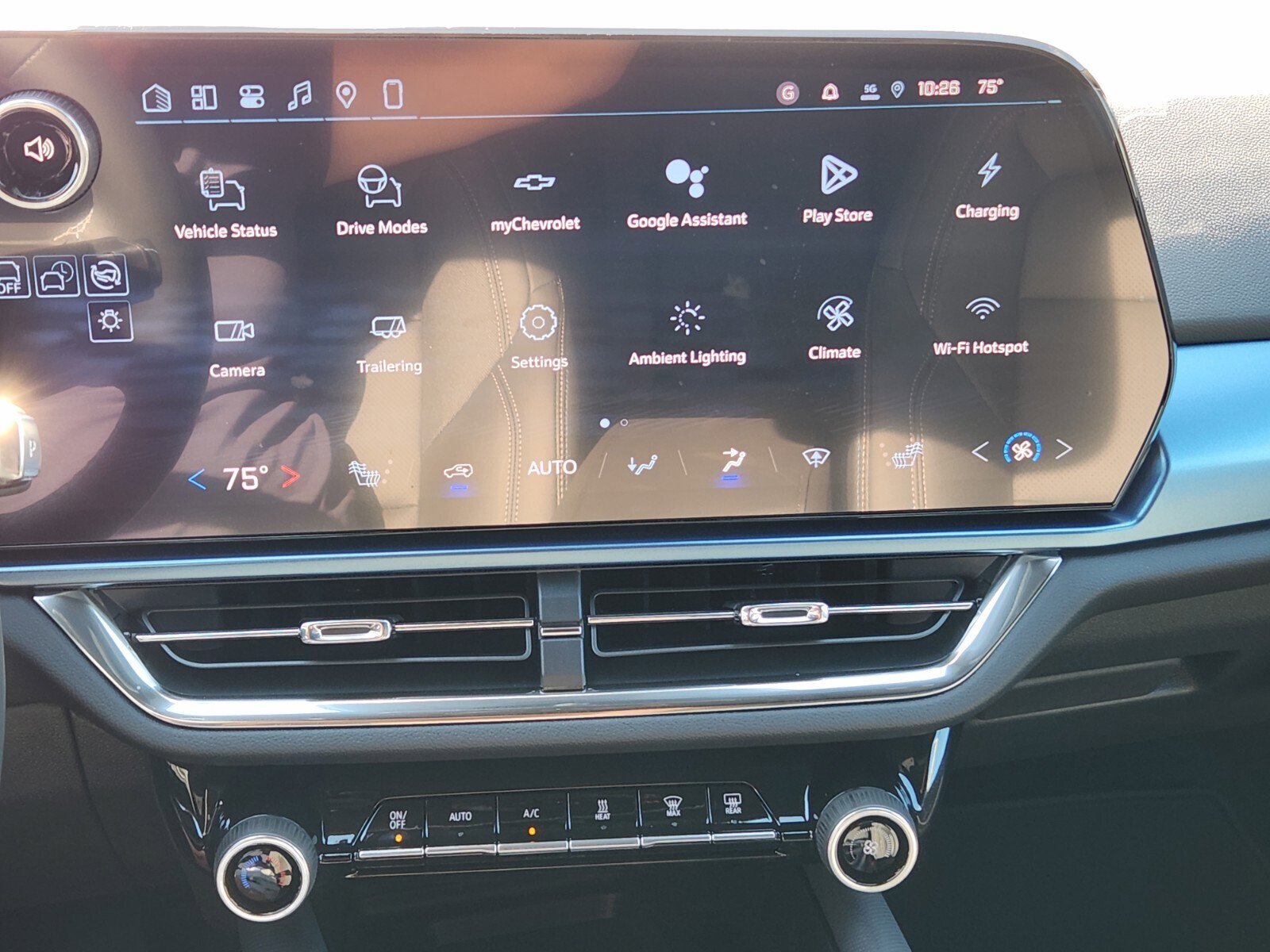 New 2026 Chevrolet Equinox EV LT AWD/4WD image 13