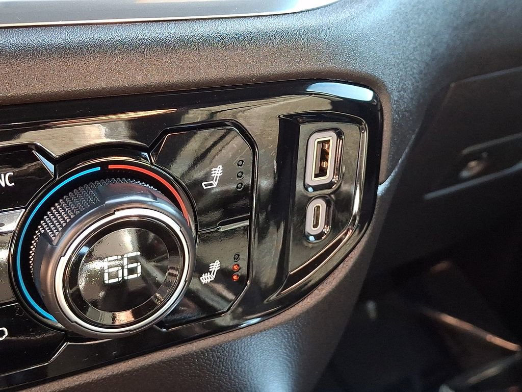 Used 2024 Chevrolet Silverado 1500 RST w/ Convenience Package II image 24