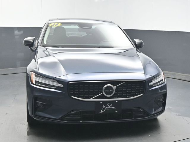 Certified 2025 Volvo S60 B5 Core AWD/4WD image 3