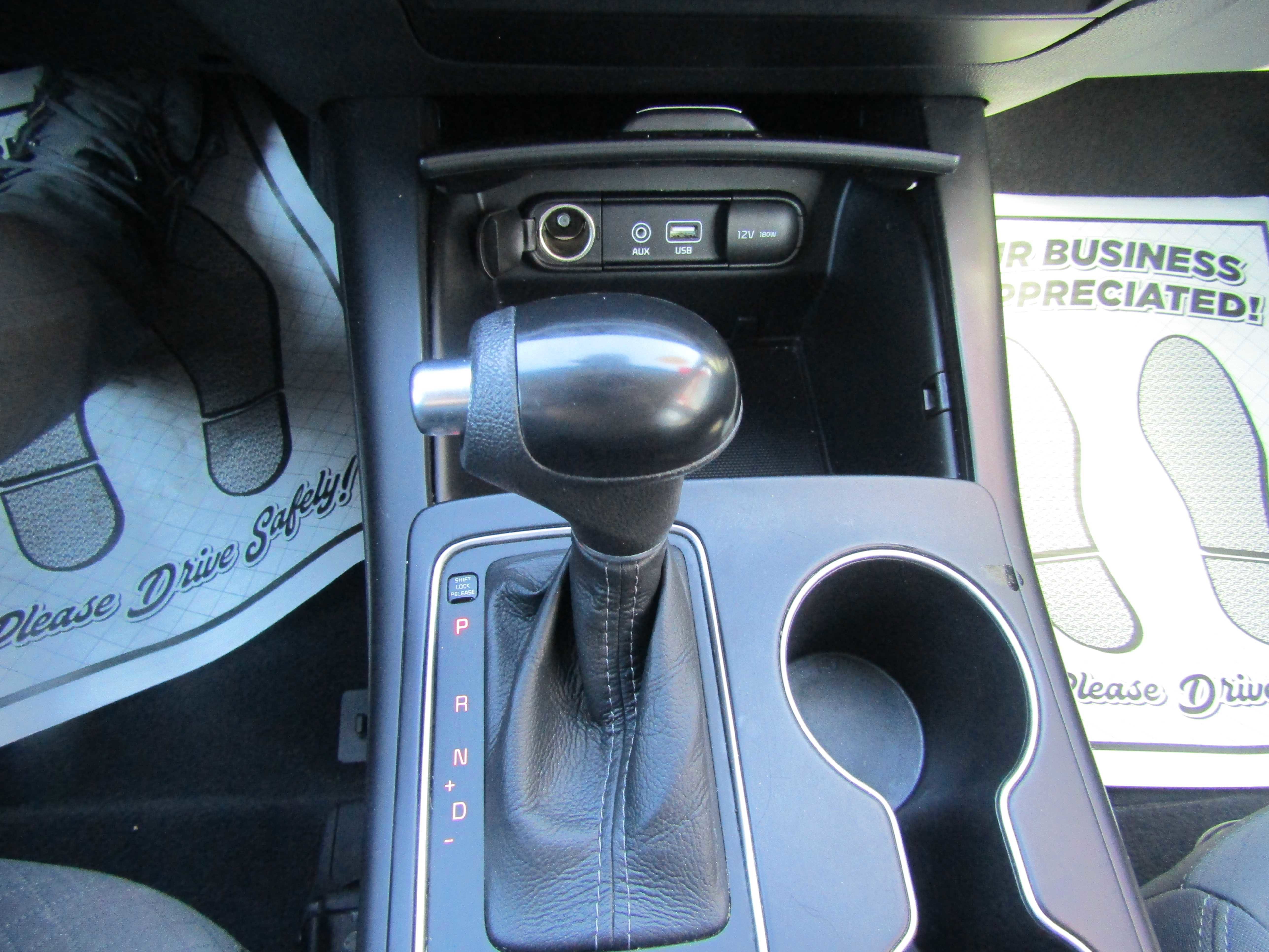 Used 2017 Kia Sorento FWD image 22