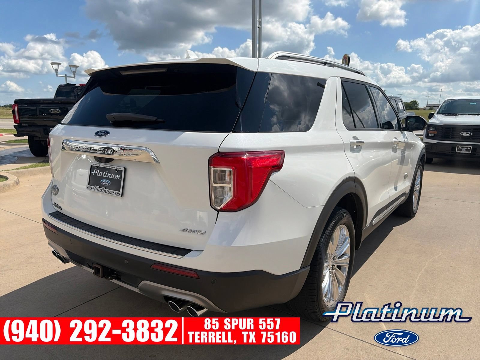 Certified 2022 Ford Explorer King Ranch w/ Technology Package AWD/4WD image 5