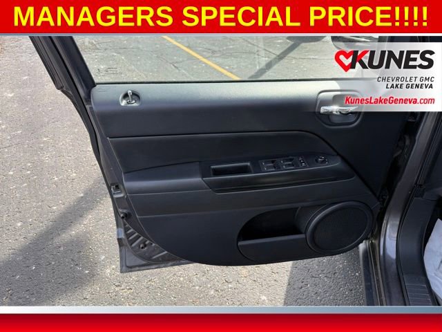 Used 2017 Jeep Compass Sport w/ Power Value Group image 14