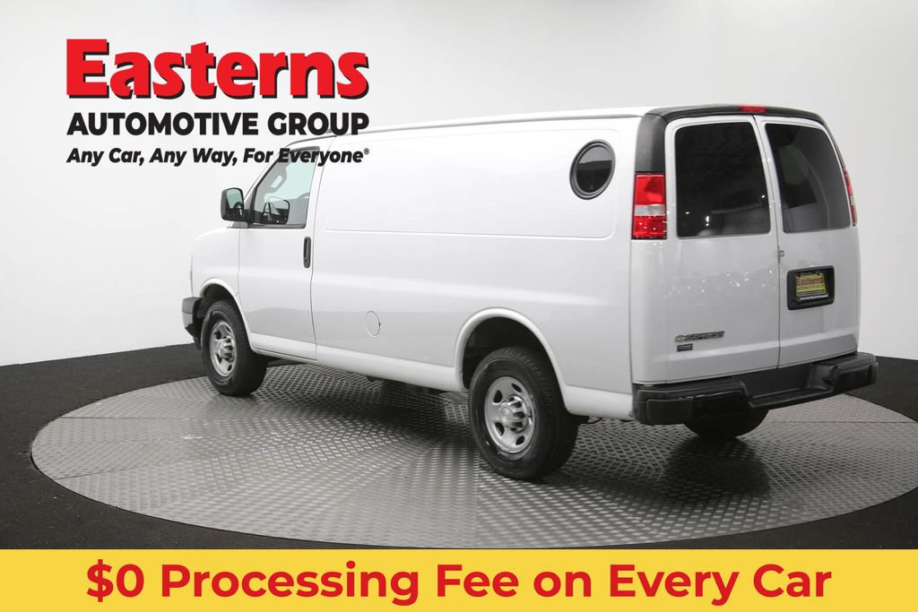 Used 2021 Chevrolet Express 3500 w/ Driver Convenience Package RWD image 60