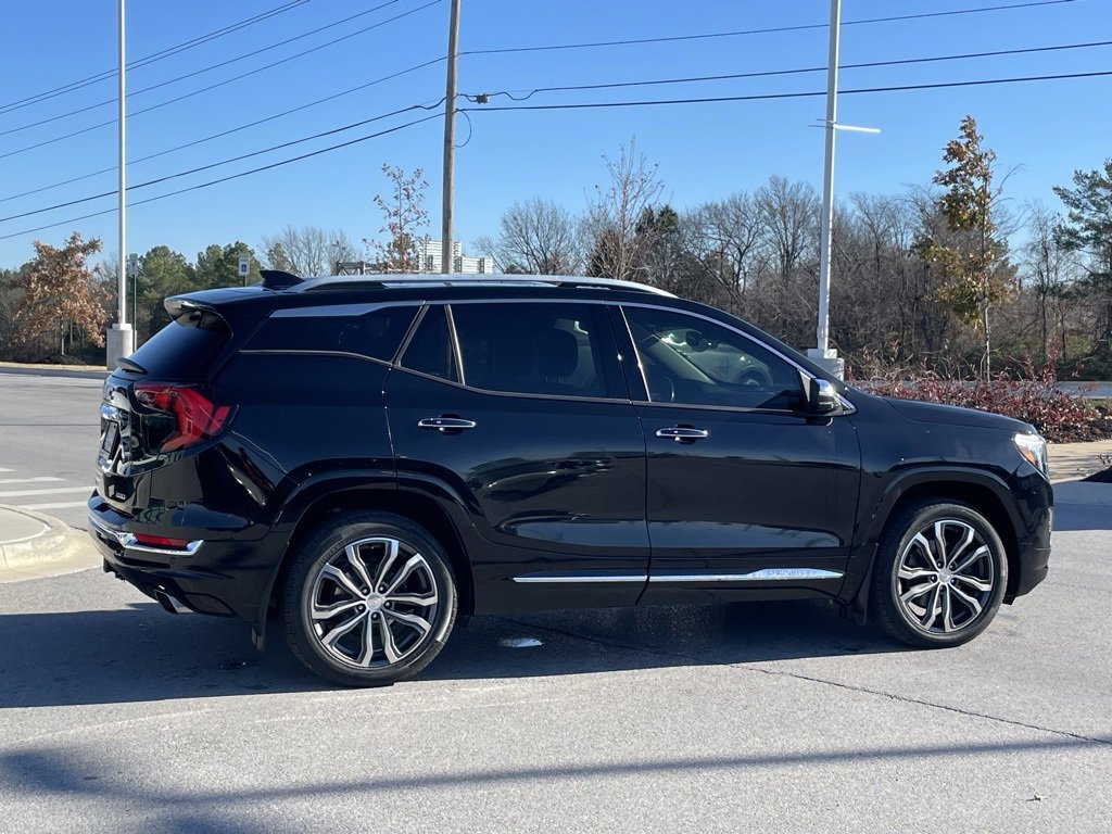 Used 2020 GMC Terrain Denali w/ Denali Premium Package image 8