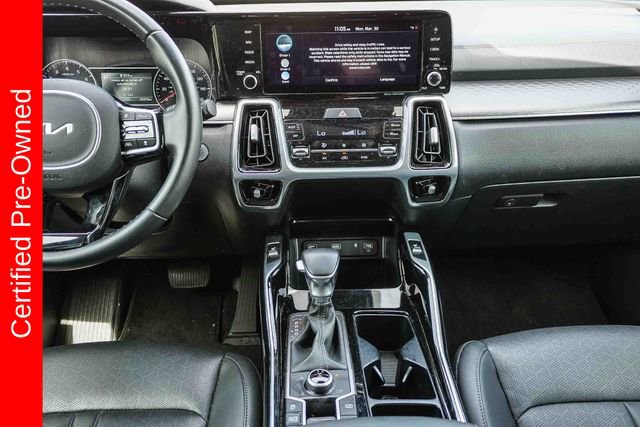 Certified 2022 Kia Sorento SX image 14