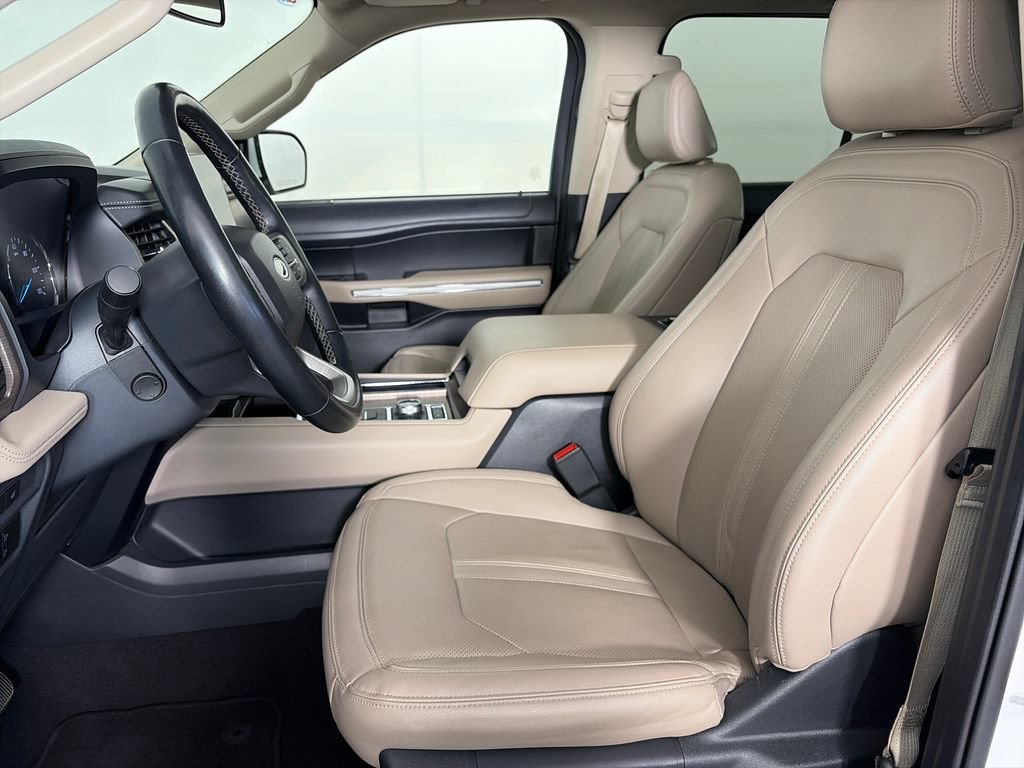 Used 2024 Ford Expedition Max Limited AWD/4WD image 11