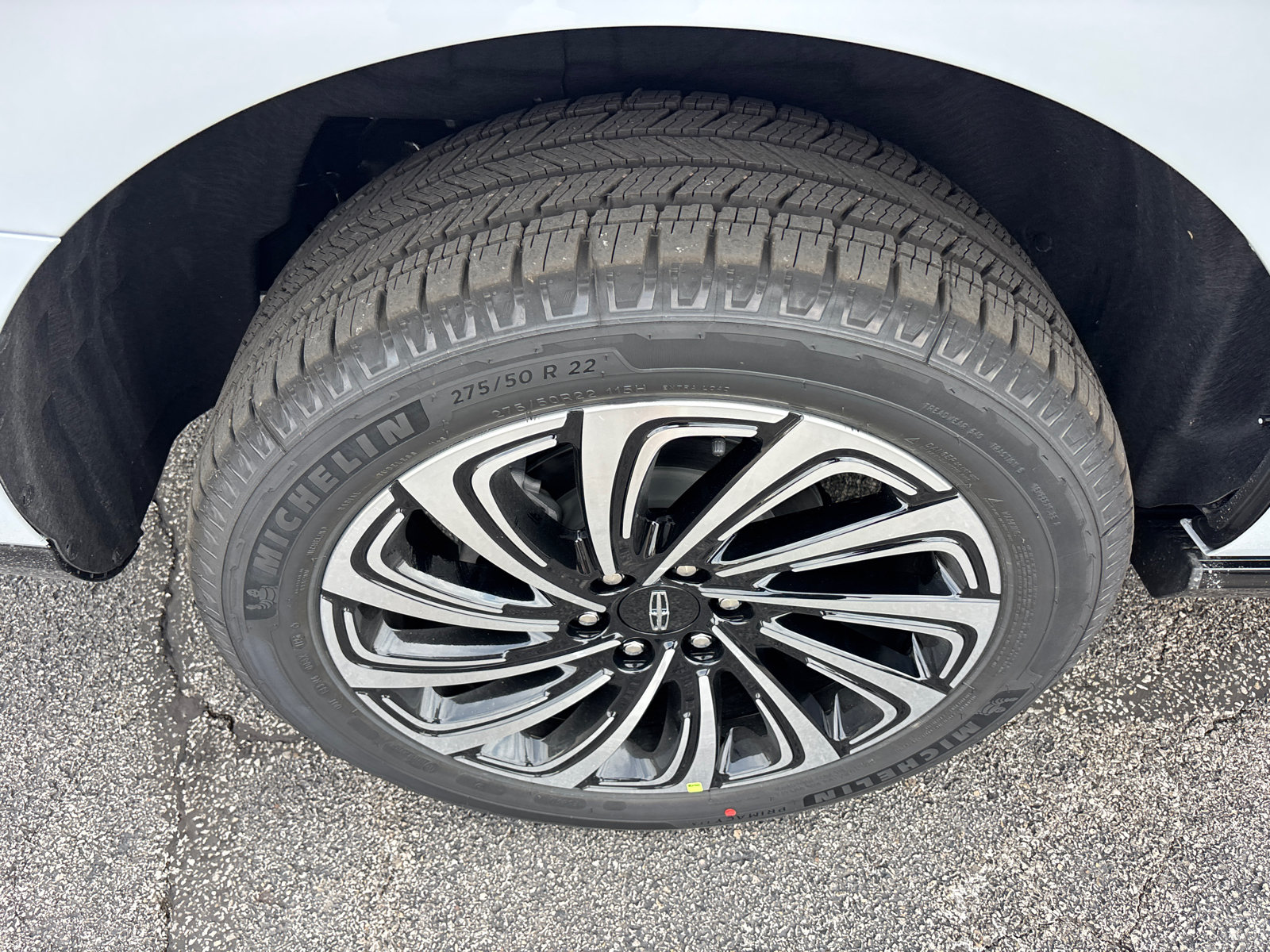 New 2026 Lincoln Navigator L Black Label AWD/4WD image 10