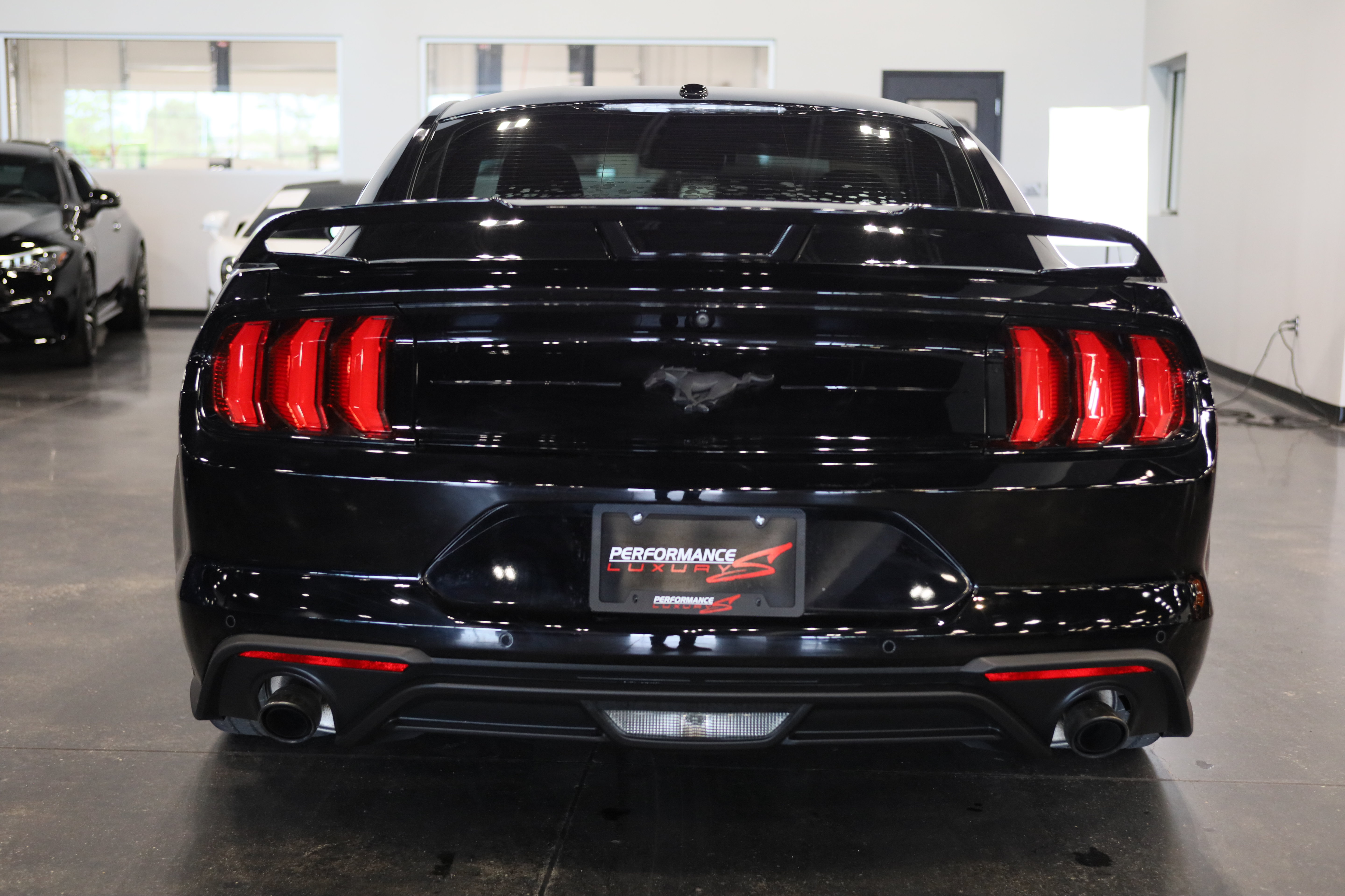 Used 2019 Ford Mustang Coupe w/ Ecoboost Performance Package RWD image 5