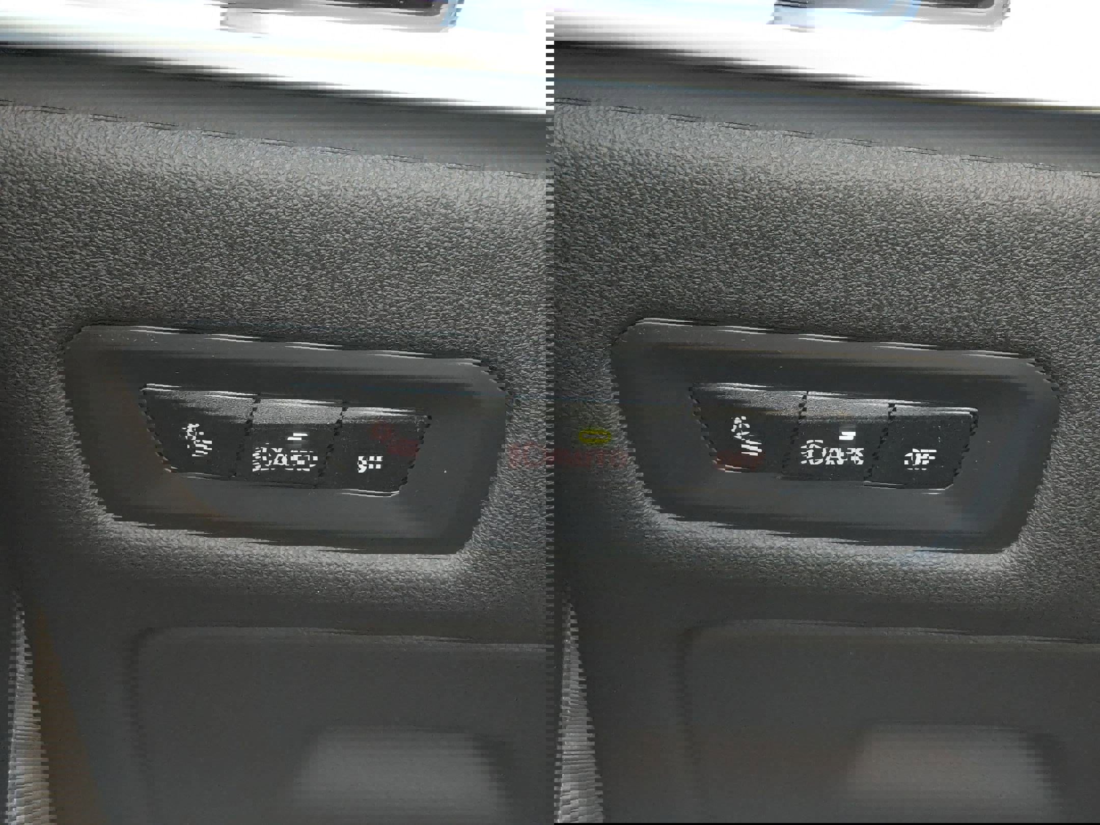 New 2026 BMW X5 xDrive40i w/ M Sport Package image 18