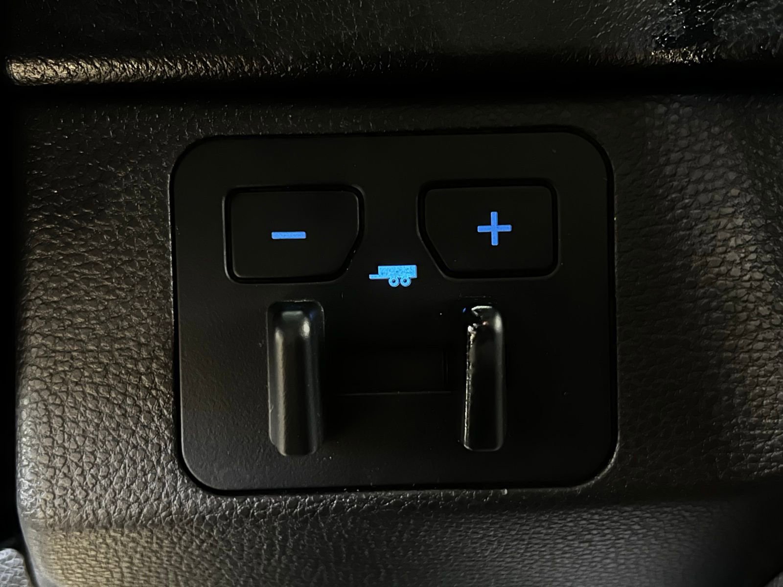 Used 2024 Toyota Tundra SR5 image 19