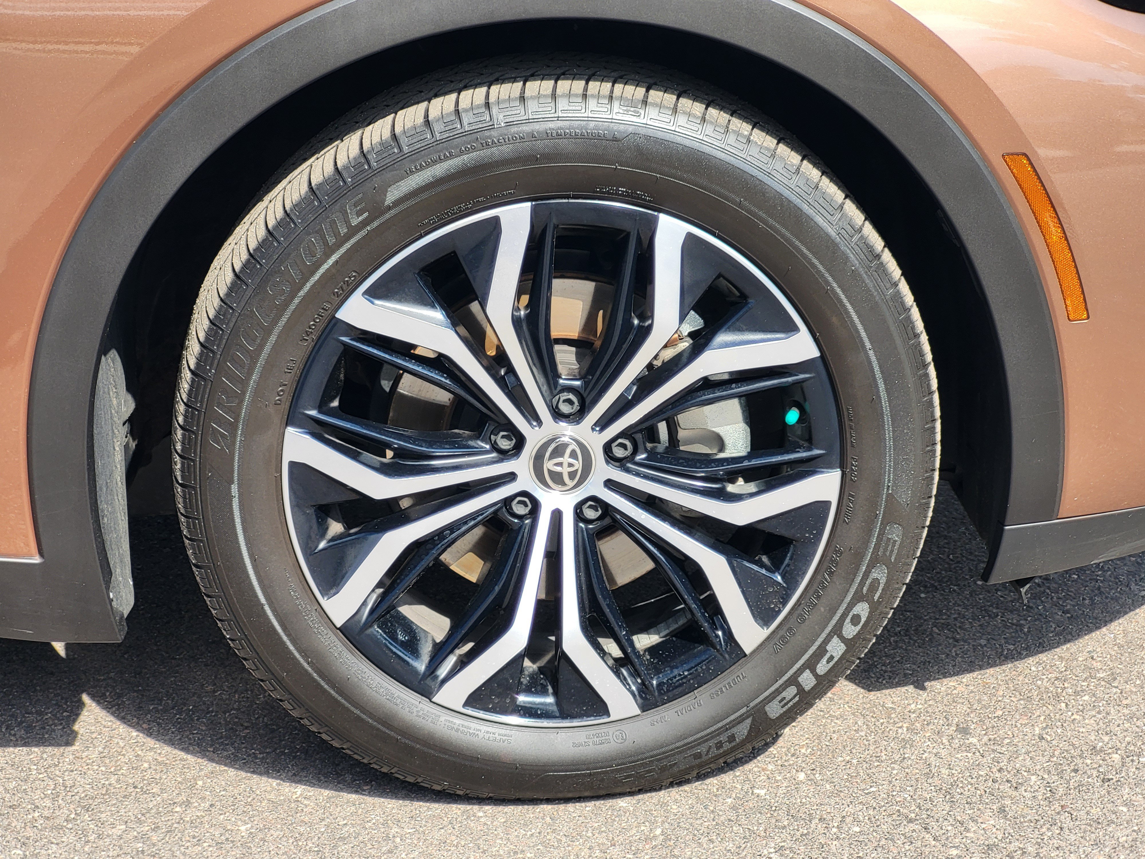 Certified 2026 Toyota Crown AWD/4WD image 8
