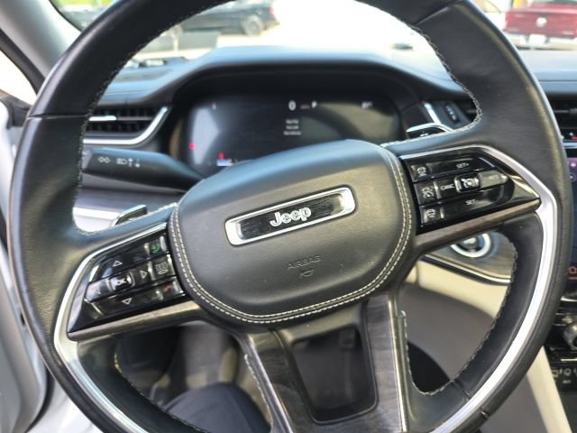 Used 2021 Jeep Grand Cherokee L Overland w/ Luxury Tech Group IV AWD/4WD image 17