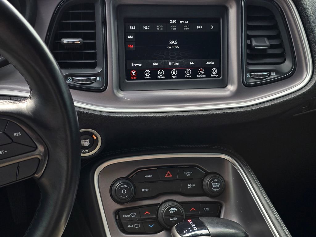 Used 2019 Dodge Challenger SXT image 26
