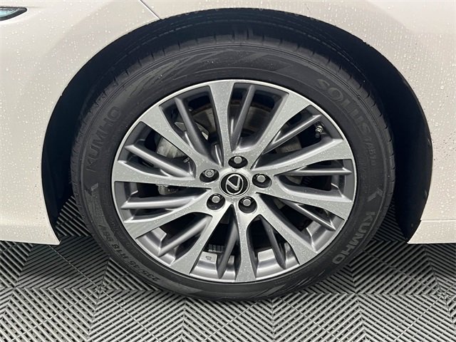 Certified 2021 Lexus ES 350 w/ Premium Package image 23
