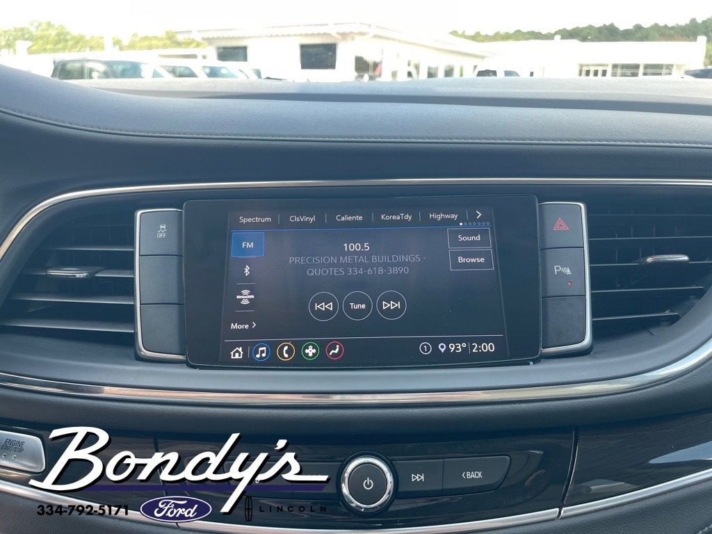 Used 2021 Buick Enclave Essence image 7