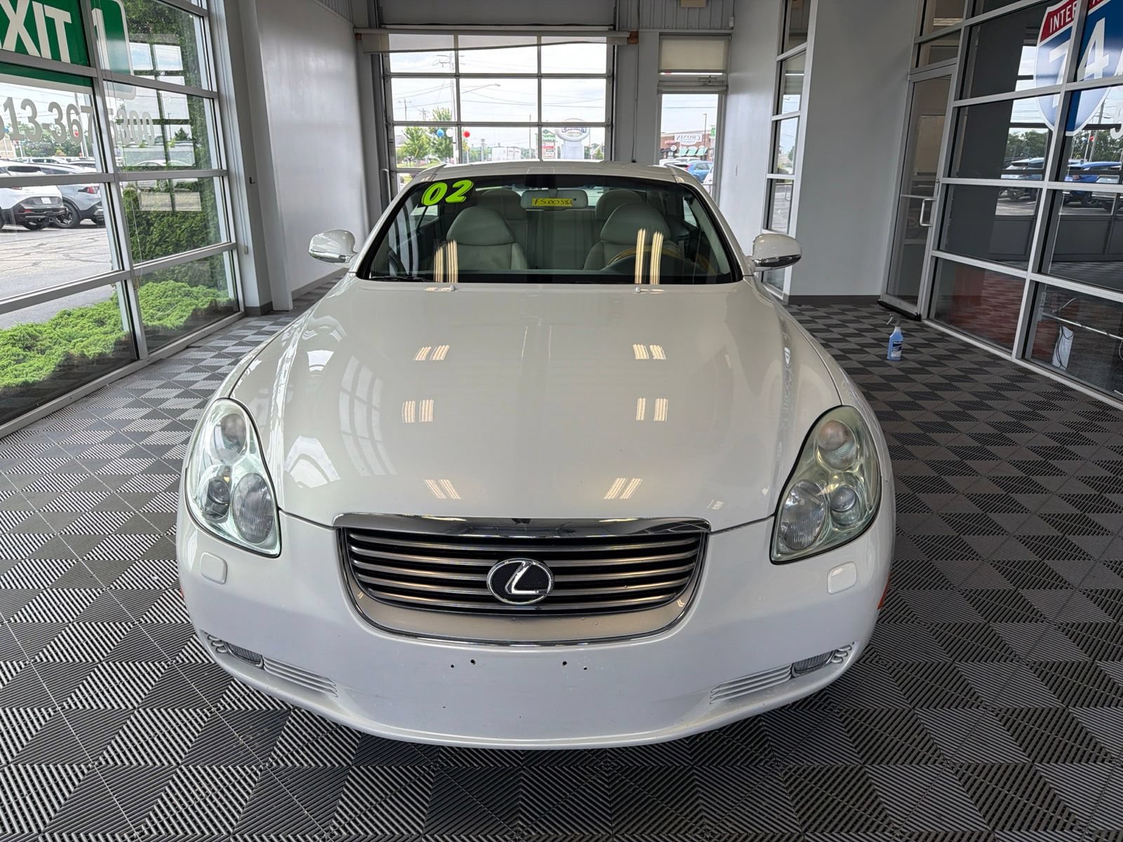 Used 2002 Lexus SC 430 Convertible RWD image 2