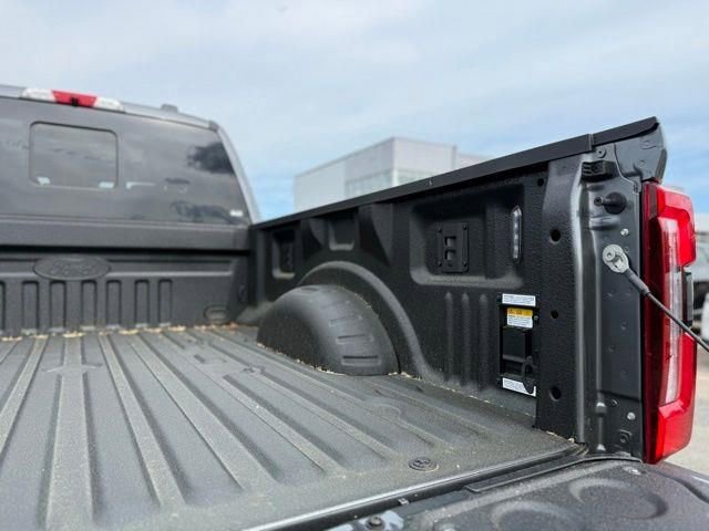 New 2026 Ford F250 Platinum AWD/4WD image 8