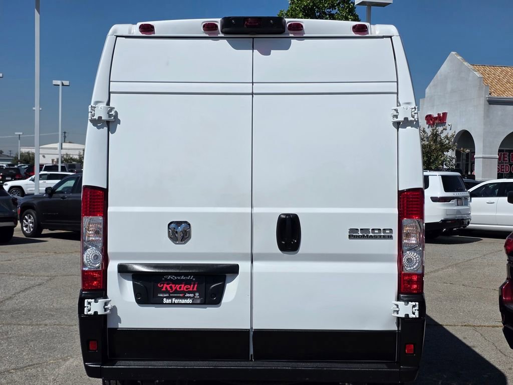 Used 2025 RAM ProMaster 2500 w/ Convenience Group FWD image 7