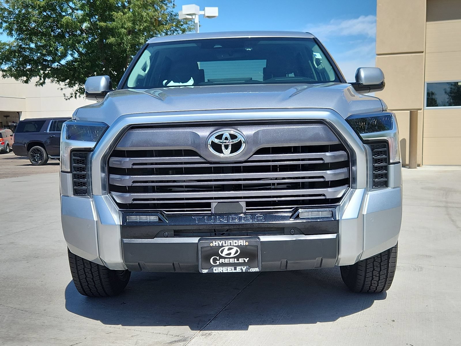 Used 2024 Toyota Tundra Limited w/ Power Package AWD/4WD image 8